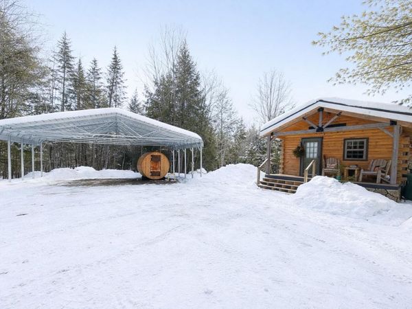 2 Hidden Lane, West Paris, ME 04289