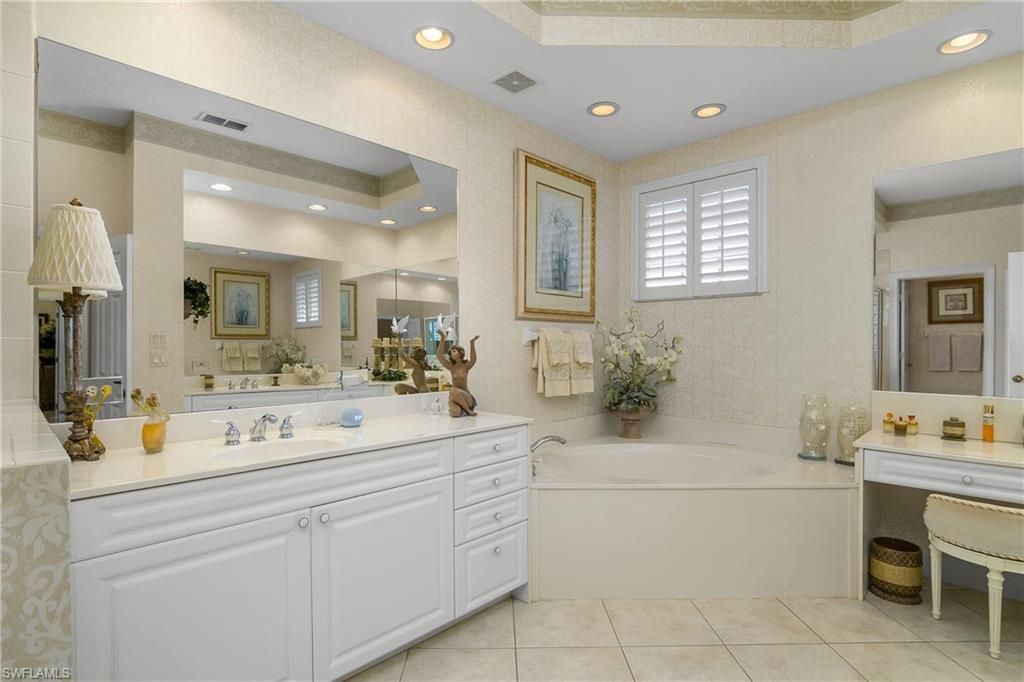 9540 Cypress Hammock Cir, Unit 201, Estero, FL 34135 Photo