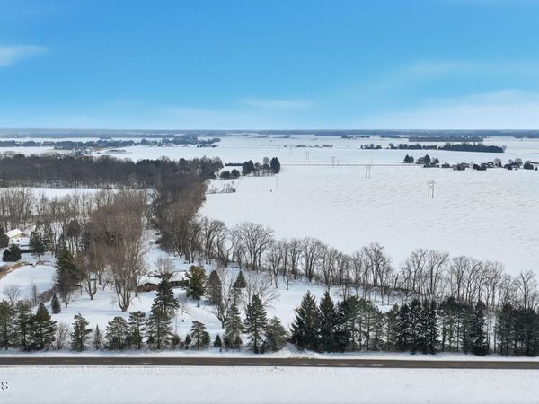 8215 Heller Road, Whitehouse, OH 43571