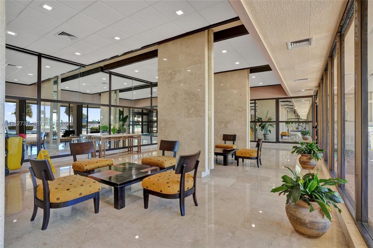 300 Bayview Dr, Unit 1110, Sunny Isles Beach, FL 33160 Photo