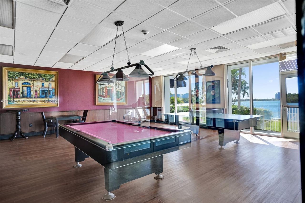 300 Bayview Dr, Unit 1110, Sunny Isles Beach, FL 33160 Photo