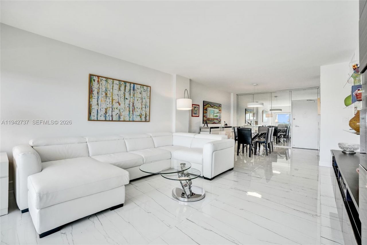 300 Bayview Dr, Unit 1110, Sunny Isles Beach, FL 33160 Photo