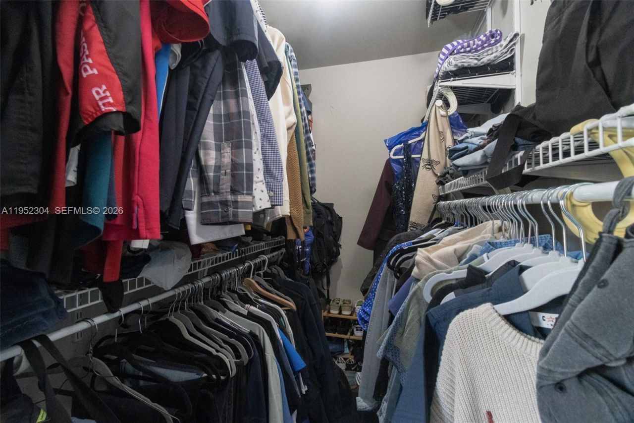 2566 Lakeview Ct, Cooper City, FL 33026 Photo