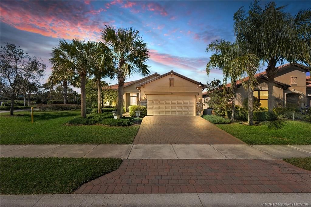 255 SE Courances Drive, Port Saint Lucie, FL 34984 Photo