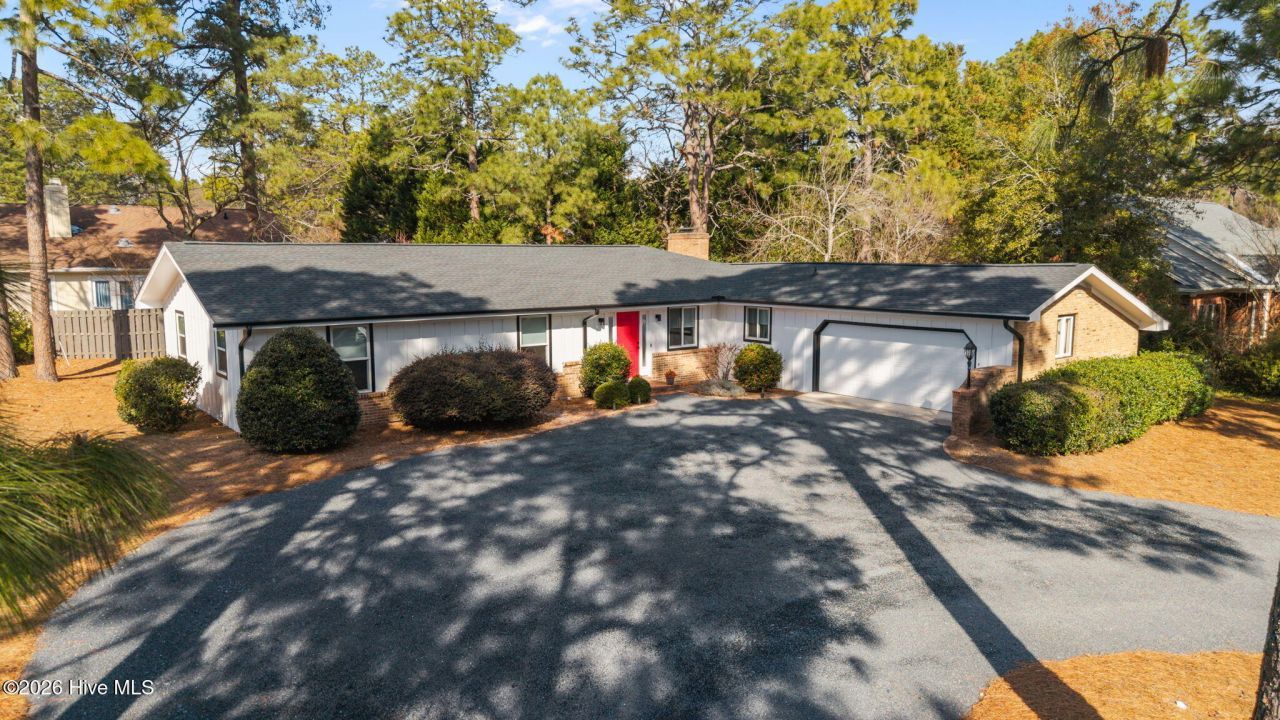 1425 Monticello Drive, Pinehurst, NC 28374 Main Photo