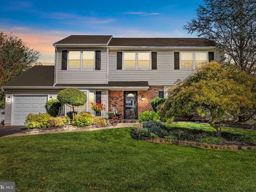 284 Greenview Road, Yardley, PA 19067 Main Photo