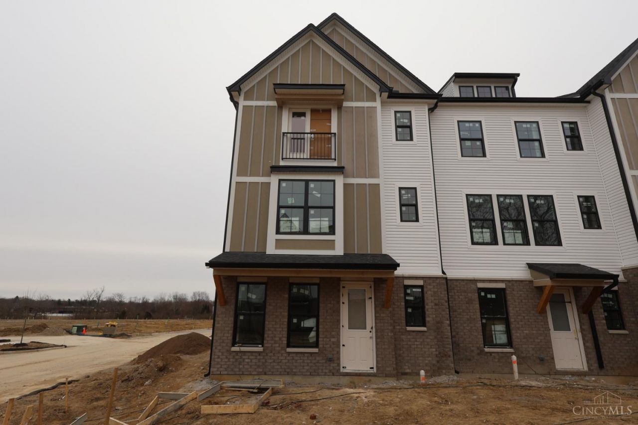 6411 Coverage Court, Unit 21, Mason, OH 45040 Main Photo