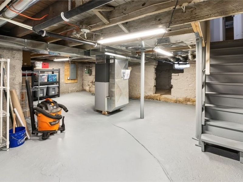 288 E Clinton Street, Doylestown, OH 44230 Photo 18