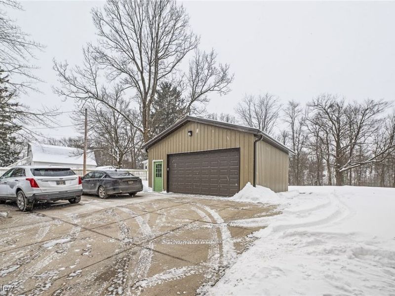 288 E Clinton Street, Doylestown, OH 44230 Photo 3