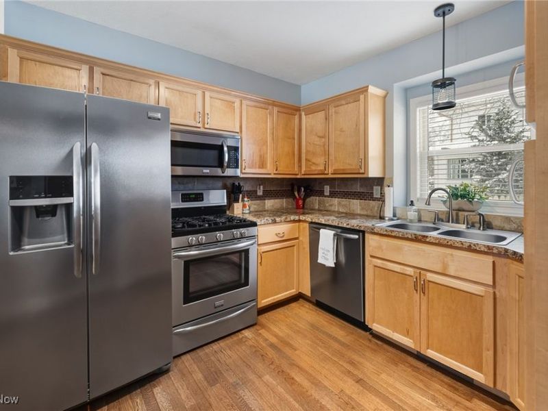 288 E Clinton Street, Doylestown, OH 44230 Photo 9