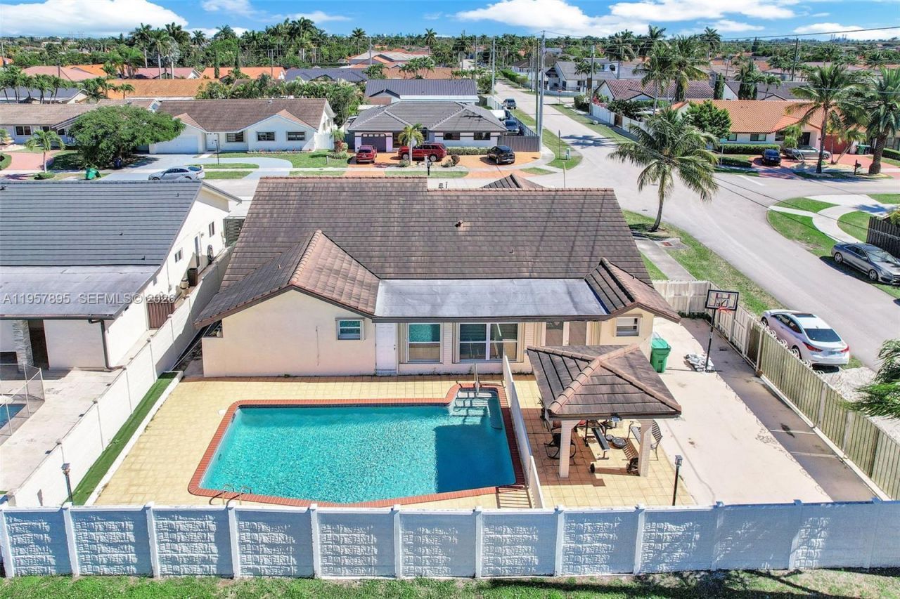 1992 SW 139th Ct, Miami, FL 33175 Photo