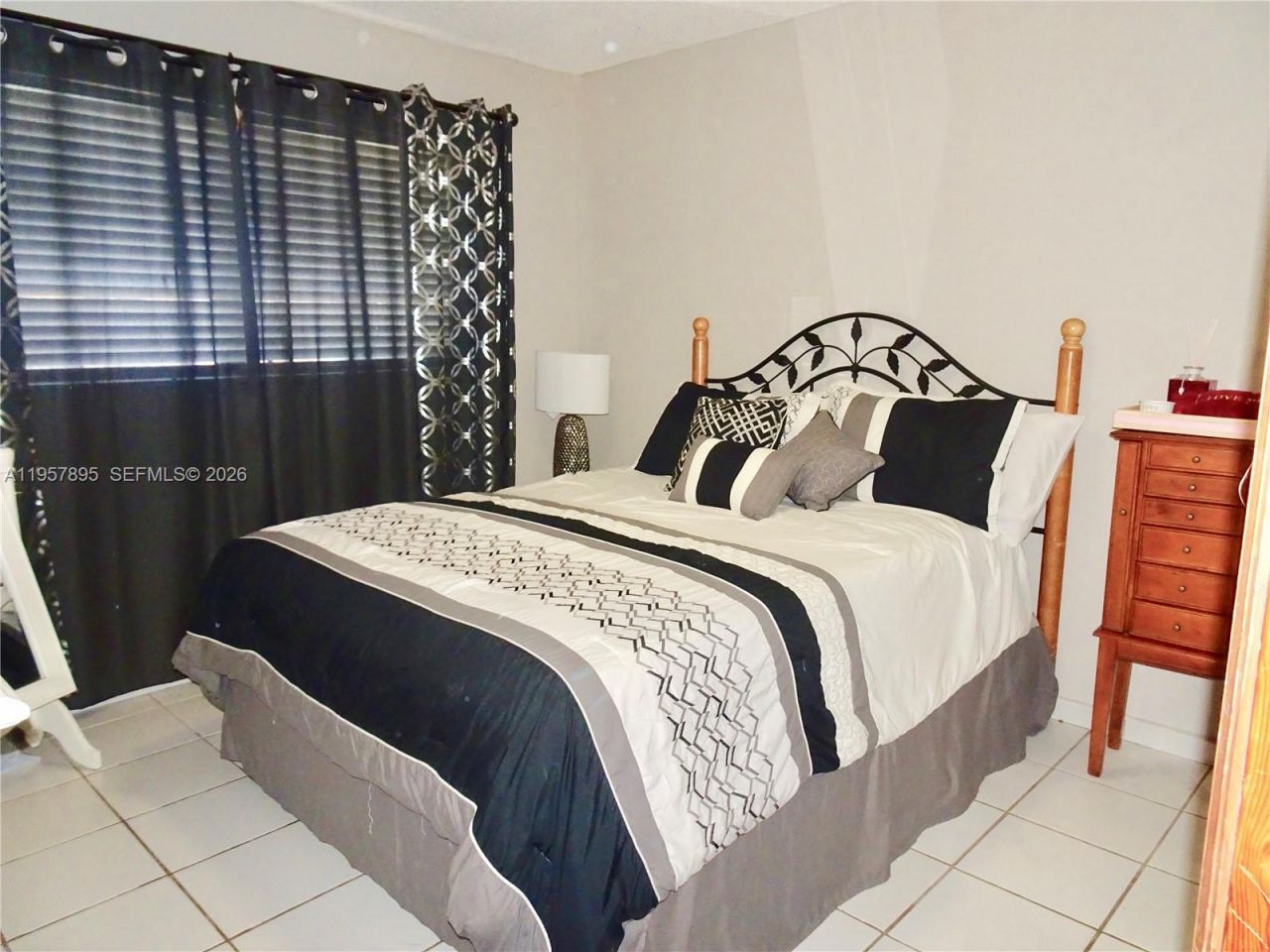 1992 SW 139th Ct, Miami, FL 33175 Photo