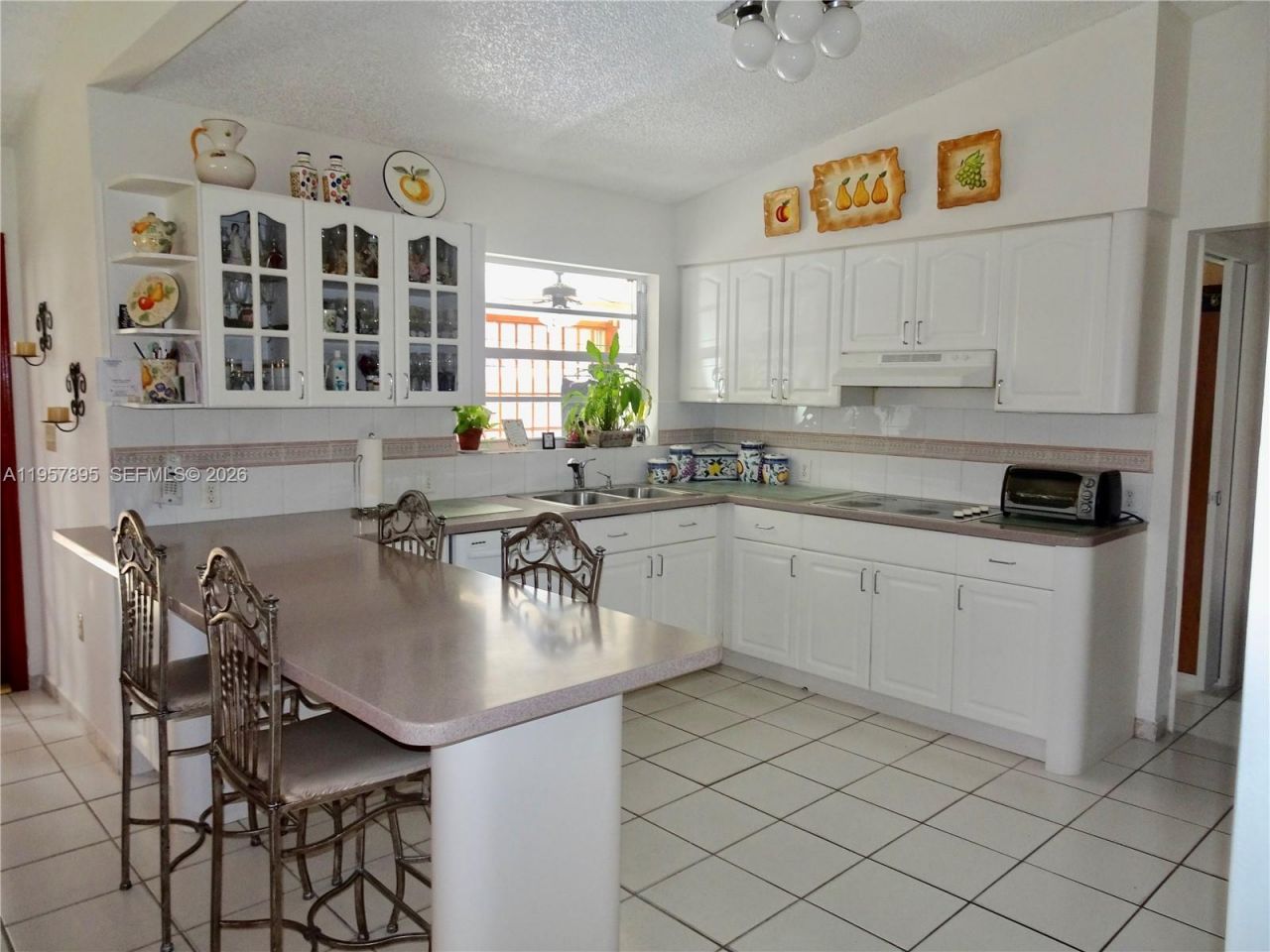 1992 SW 139th Ct, Miami, FL 33175 Photo