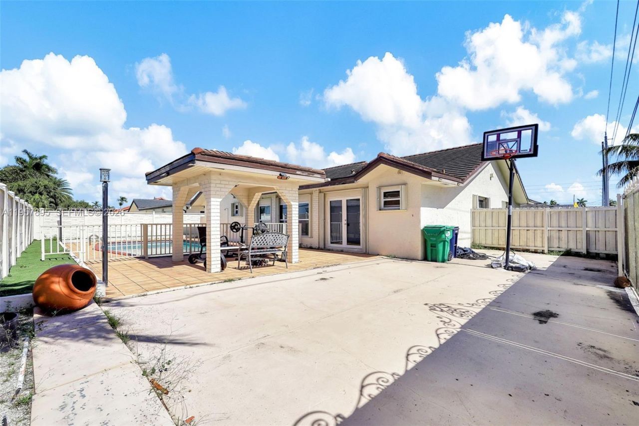 1992 SW 139th Ct, Miami, FL 33175 Photo