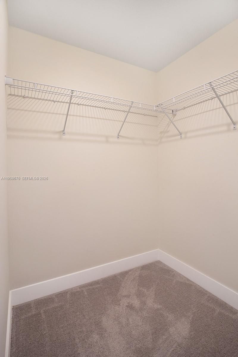 8160 NW 42nd St, Doral, FL 33166 Photo