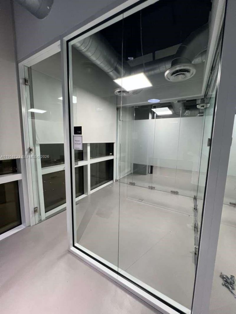 20200 W Dixie Hwy, Unit 1008, Miami, FL 33180 Photo