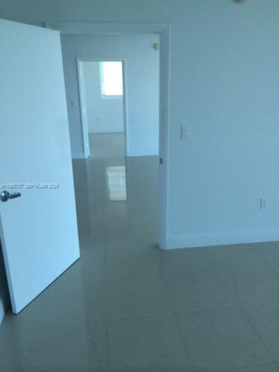 1800 N Bayshore Dr, Unit 2409, Miami, FL 33132 Photo