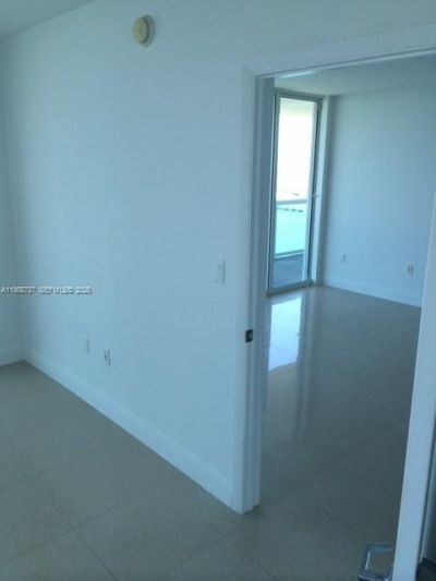 1800 N Bayshore Dr, Unit 2409, Miami, FL 33132 Photo