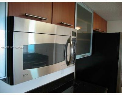 1800 N Bayshore Dr, Unit 2409, Miami, FL 33132 Photo