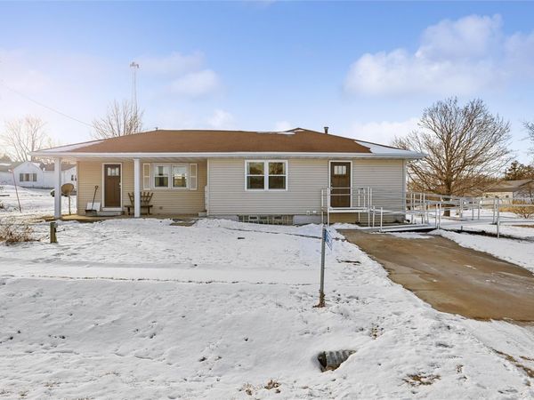 12585 Saint Paul Street, Center Junction, IA 52212