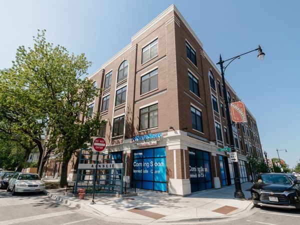 1502 W Ainslie Street, Unit 208, Chicago, IL 60640