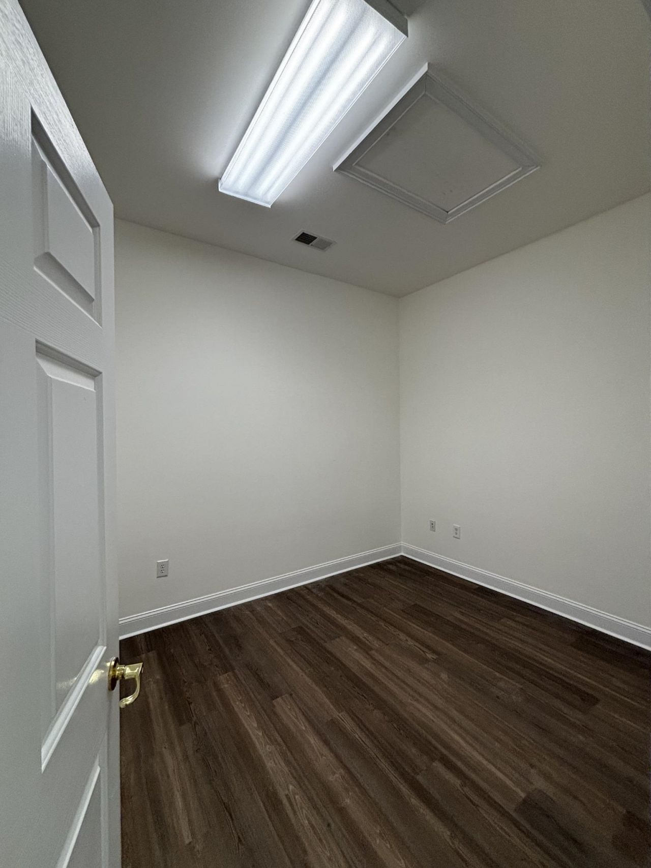 637 Bellamy Ave. Photo 6