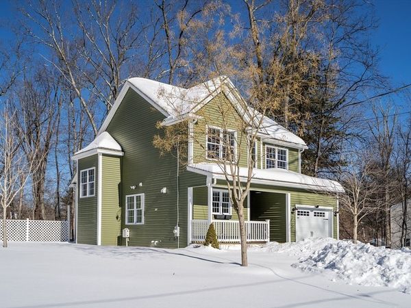 16 Oak Rd, Littleton, MA 01460