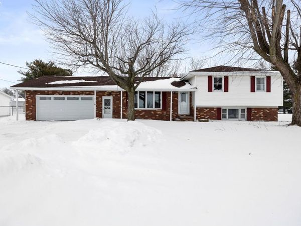 5812 Tiffin Avenue, Castalia, OH 44824