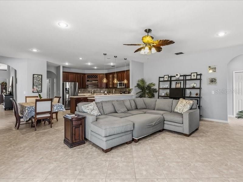 342 Osprey Lakes Circle, Chuluota, FL 32766 Photo