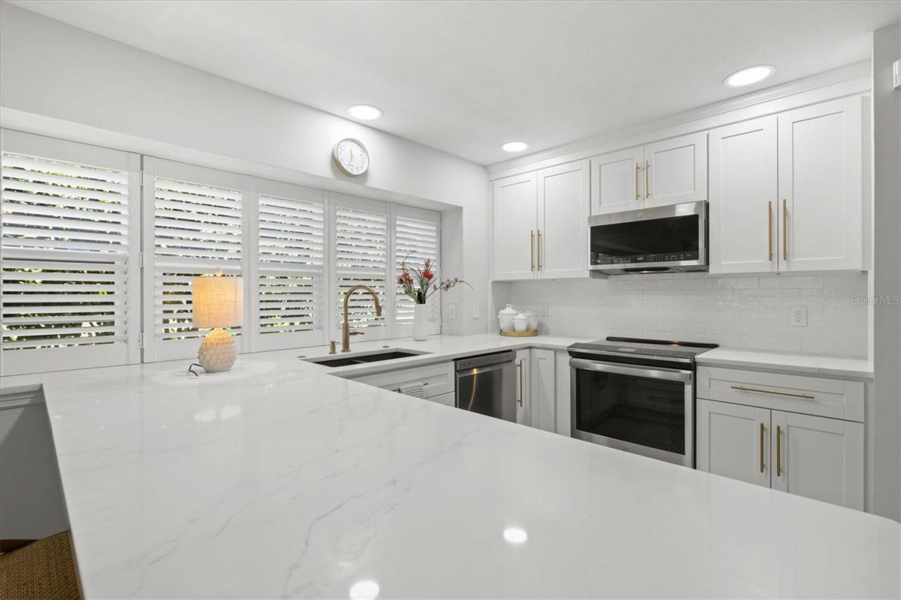 4706 Dundee Drive, Bradenton, FL 34210 Photo