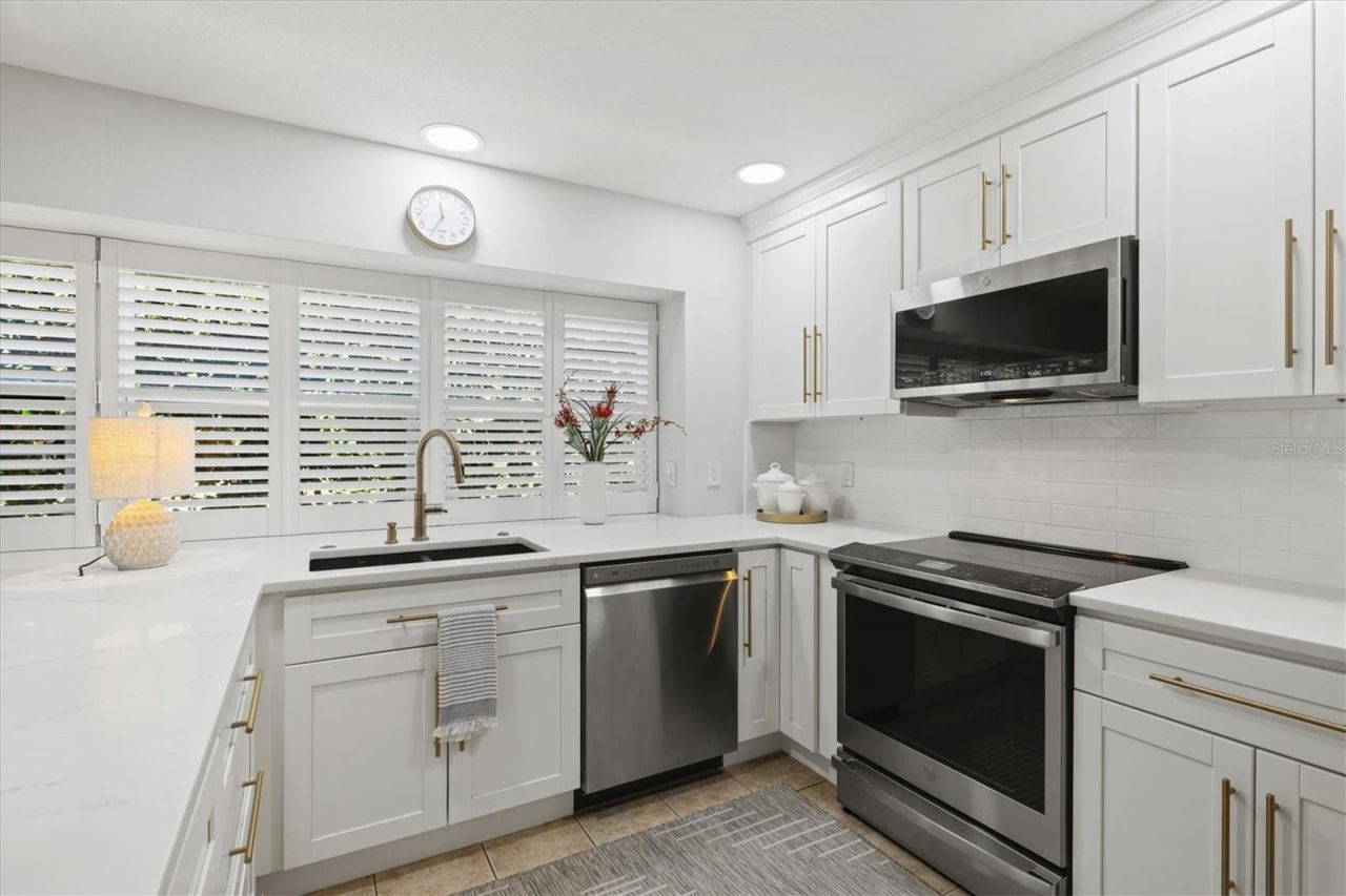 4706 Dundee Drive, Bradenton, FL 34210 Photo