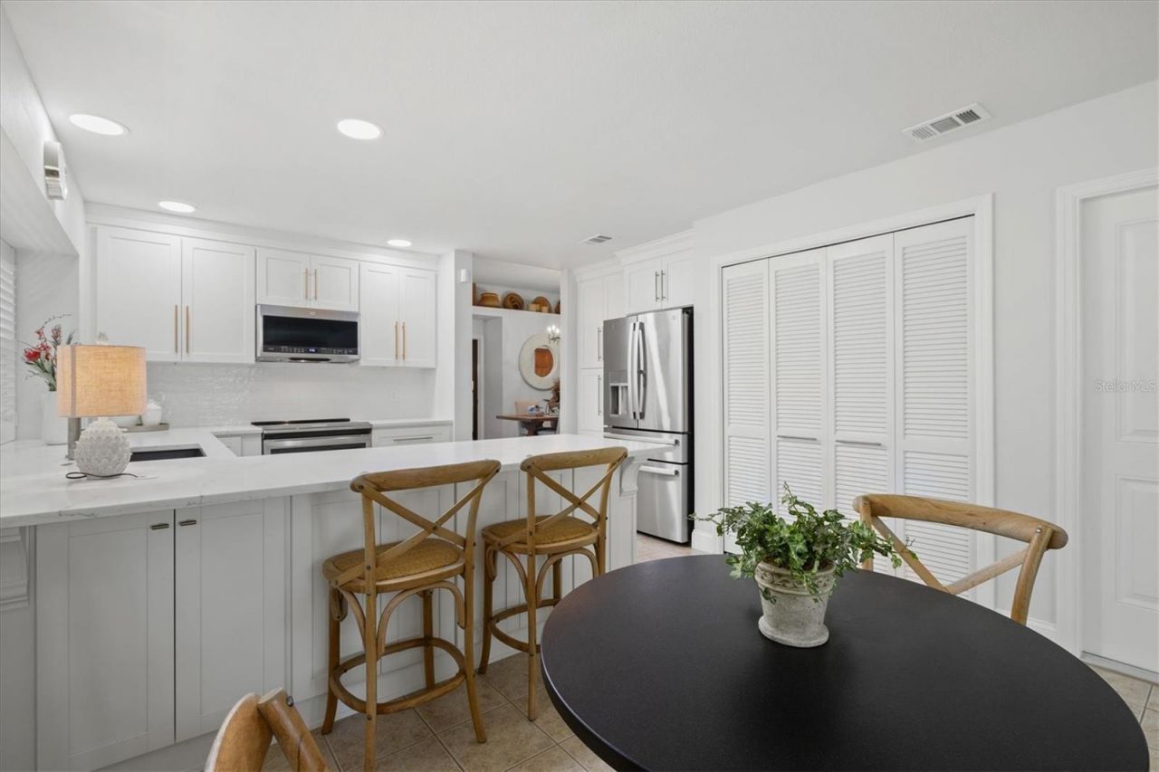 4706 Dundee Drive, Bradenton, FL 34210 Photo