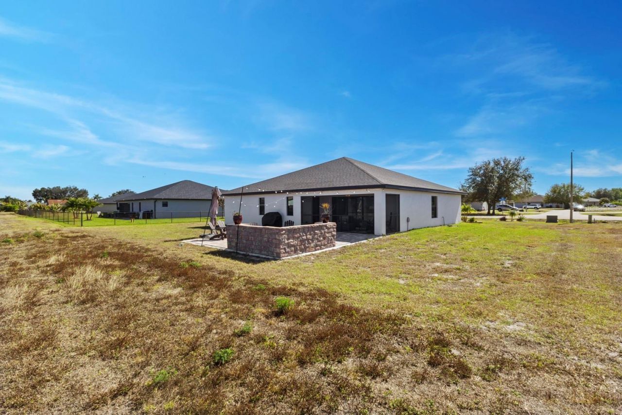 633 Carrillon Avenue S, Lehigh Acres, FL 33974 Photo