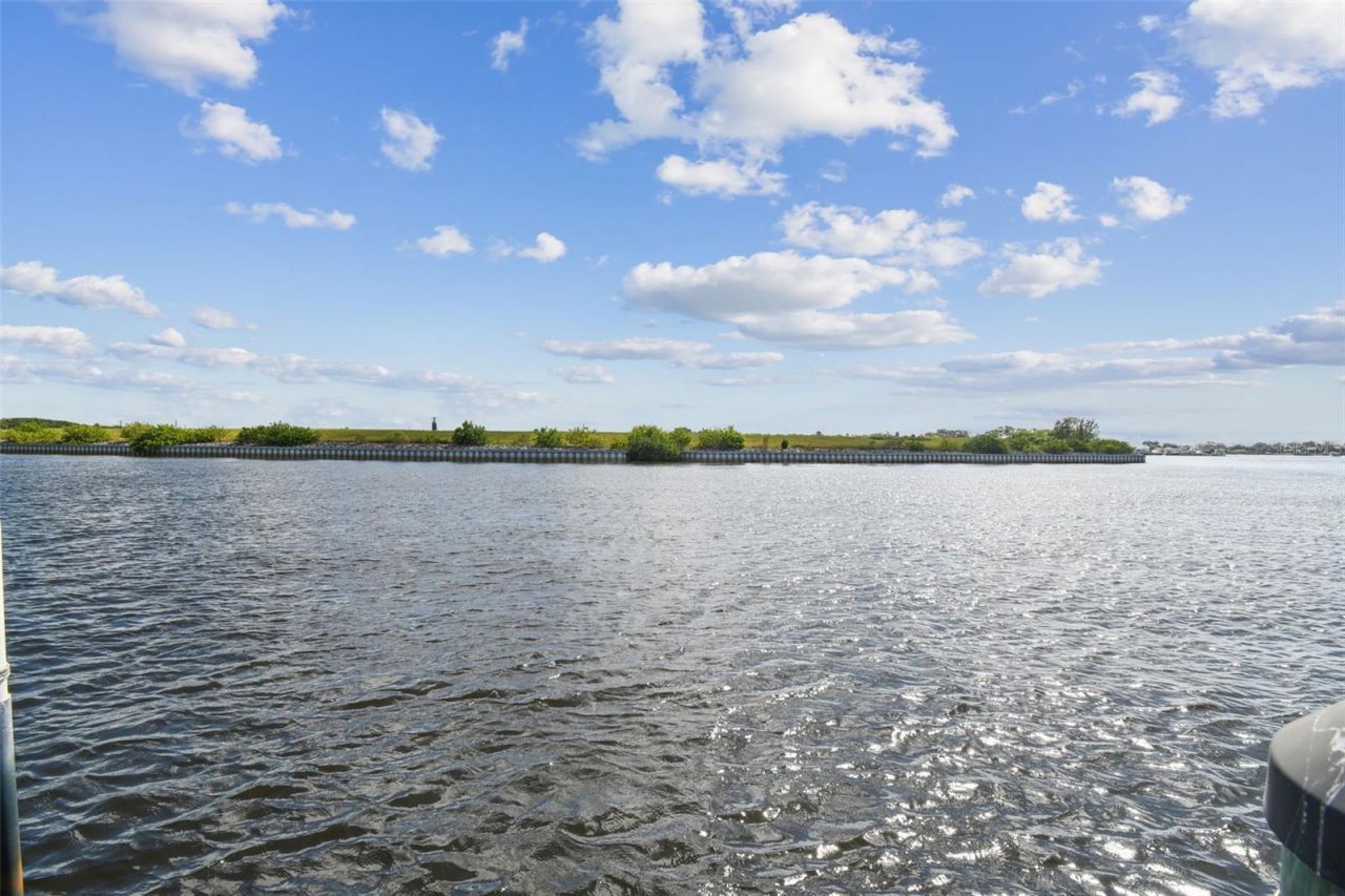 1705 Meyers Cove Drive, Tarpon Springs, FL 34689 Photo