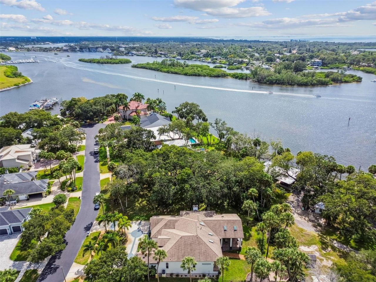1705 Meyers Cove Drive, Tarpon Springs, FL 34689 Photo