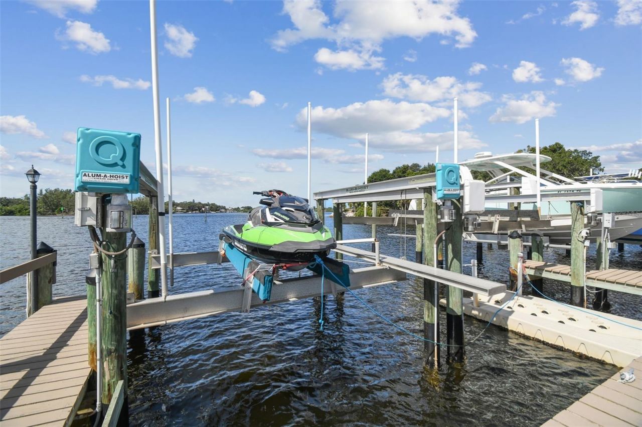 1705 Meyers Cove Drive, Tarpon Springs, FL 34689 Photo