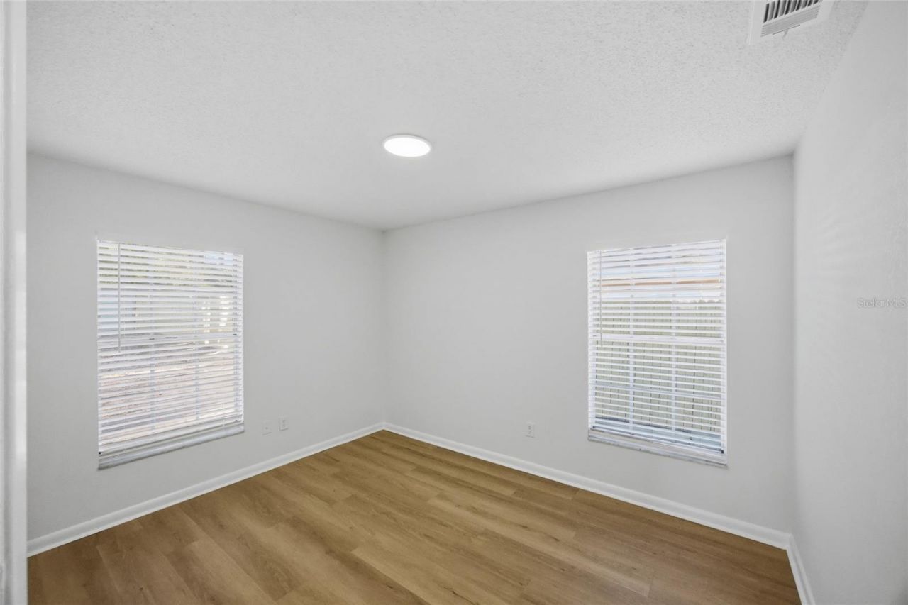 1812 E 99th Avenue, Tampa, FL 33612 Photo