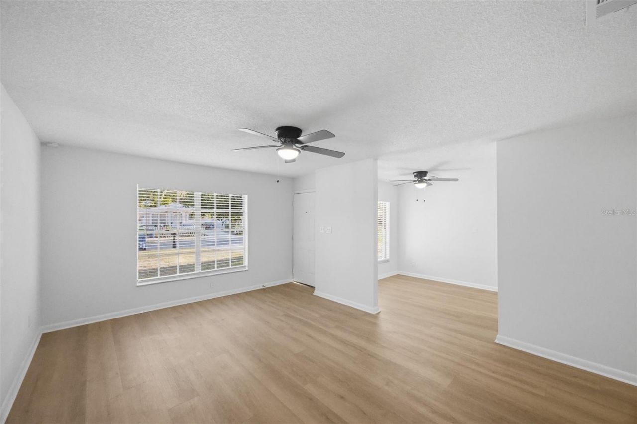 1812 E 99th Avenue, Tampa, FL 33612 Photo