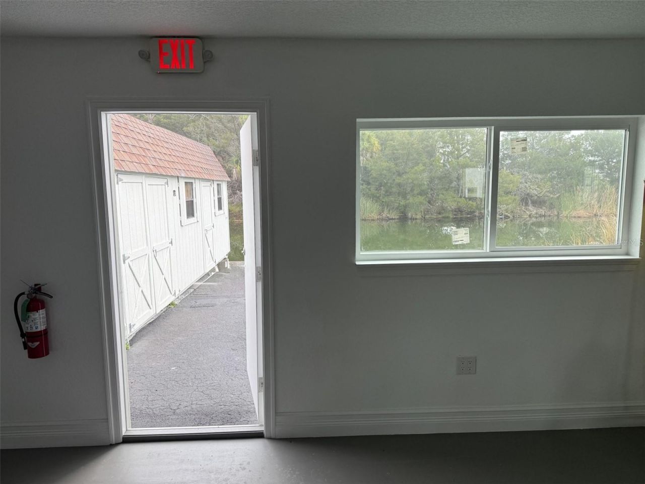 4004 Shoal Line Boulevard, Hernando Beach, FL 34607 Photo