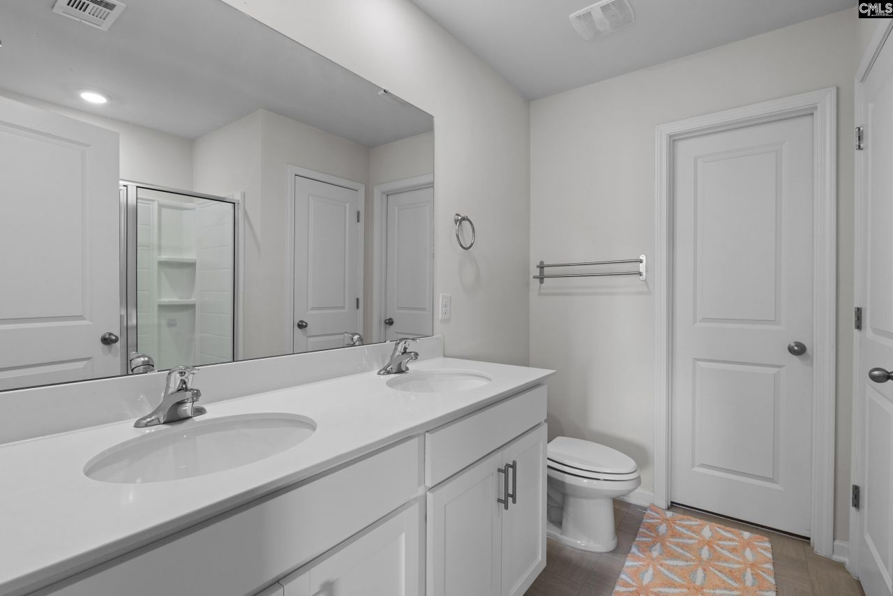 312 Throne Court Photo 28