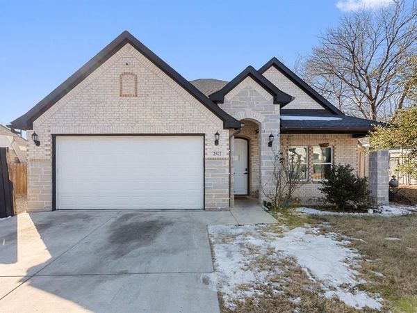 2512 High Crest Avenue, Fort Worth, TX 76111