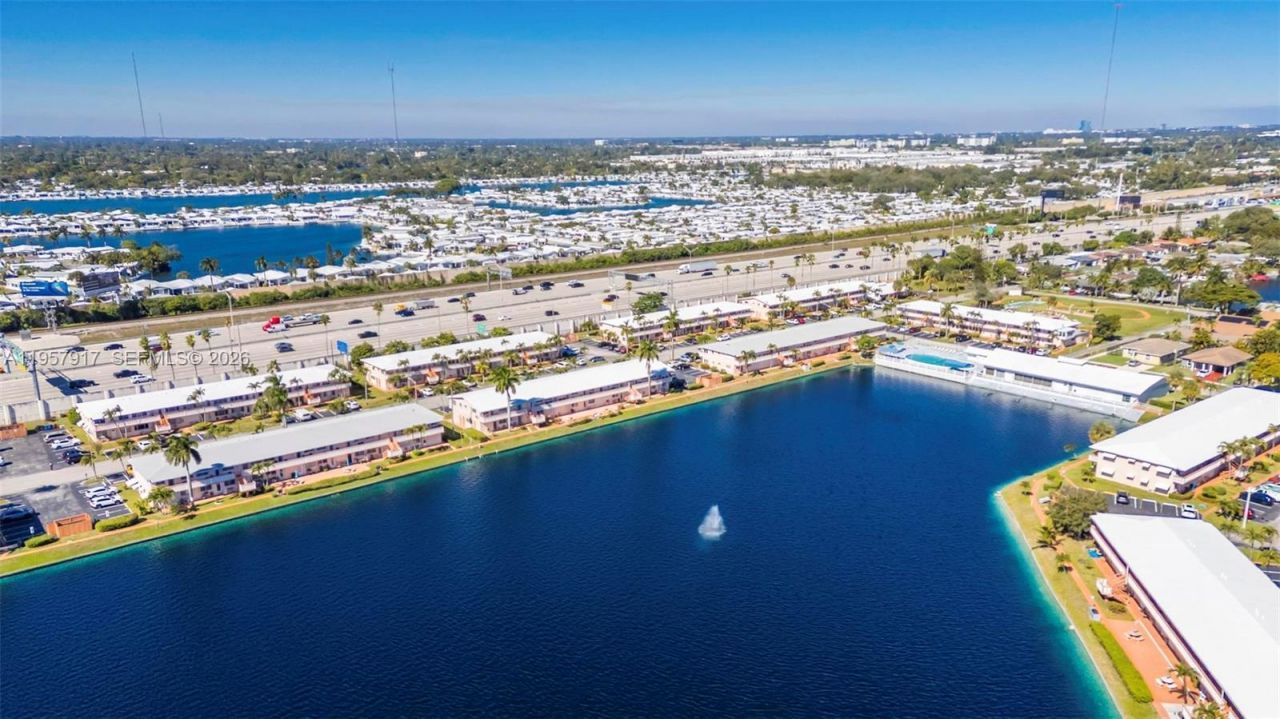 901 SW 11th Ave , Unit 17H, Hallandale Beach, FL 33009 Photo