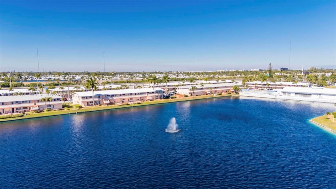 901 SW 11th Ave , Unit 17H, Hallandale Beach, FL 33009 Photo