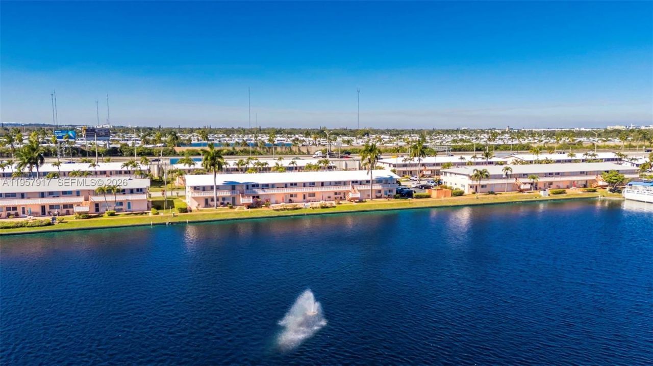 901 SW 11th Ave , Unit 17H, Hallandale Beach, FL 33009 Photo