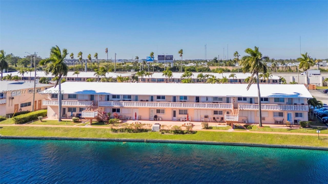 901 SW 11th Ave , Unit 17H, Hallandale Beach, FL 33009 Photo