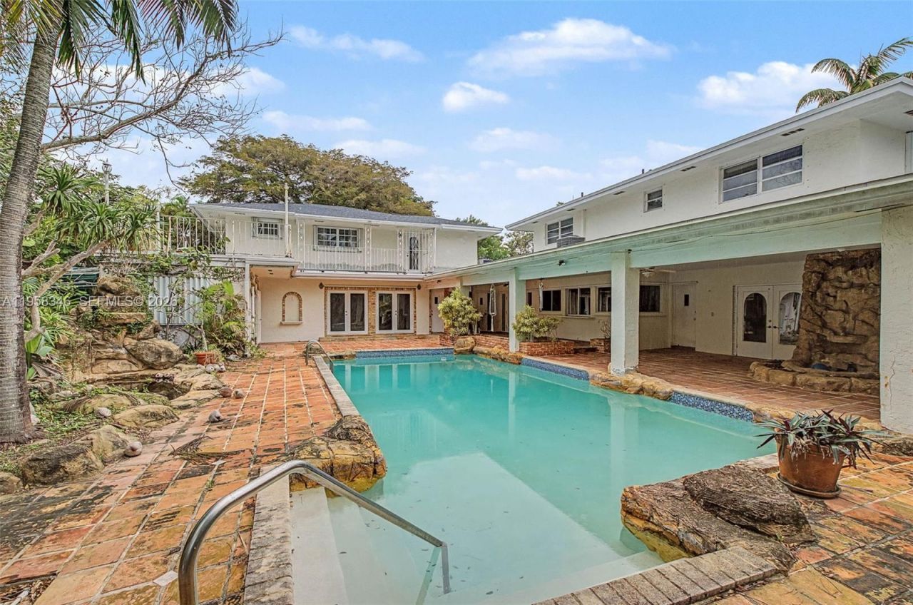 14670 SW 69th Pl, Palmetto Bay, FL 33158 Photo