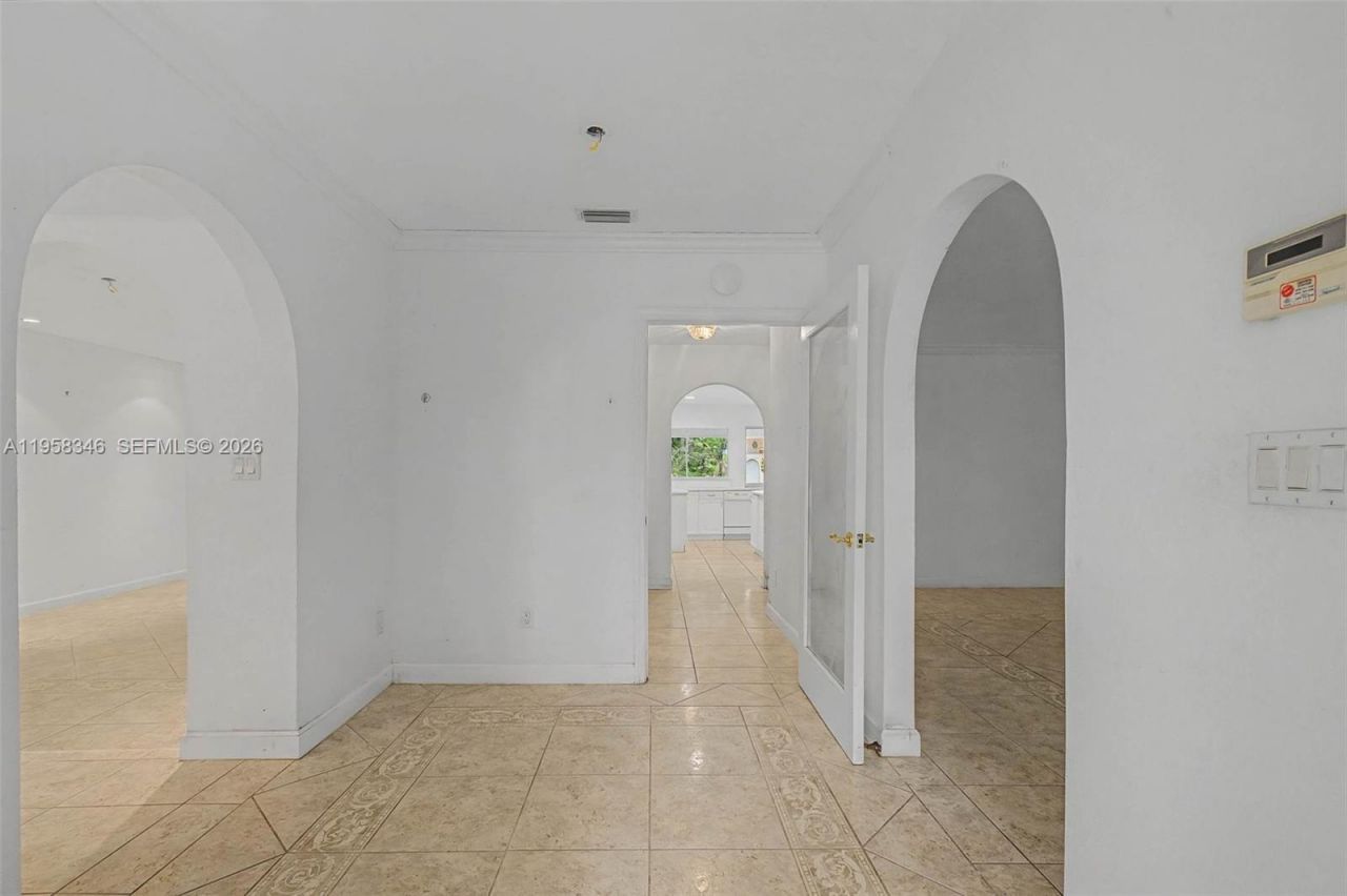 14670 SW 69th Pl, Palmetto Bay, FL 33158 Photo