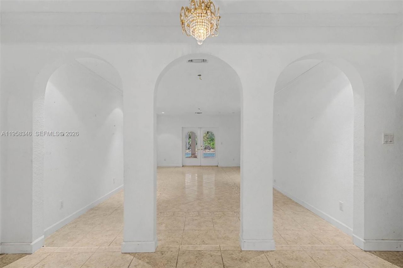 14670 SW 69th Pl, Palmetto Bay, FL 33158 Photo