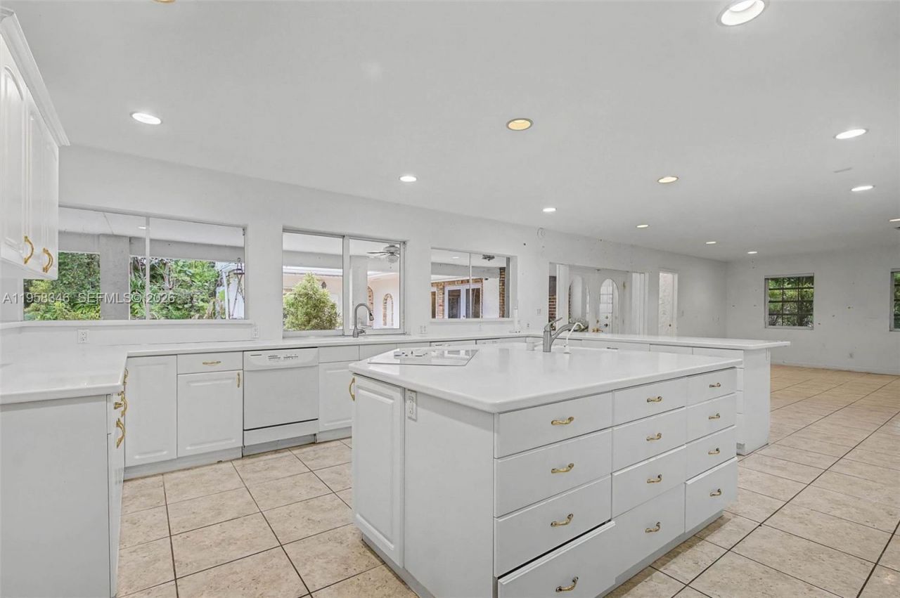 14670 SW 69th Pl, Palmetto Bay, FL 33158 Photo