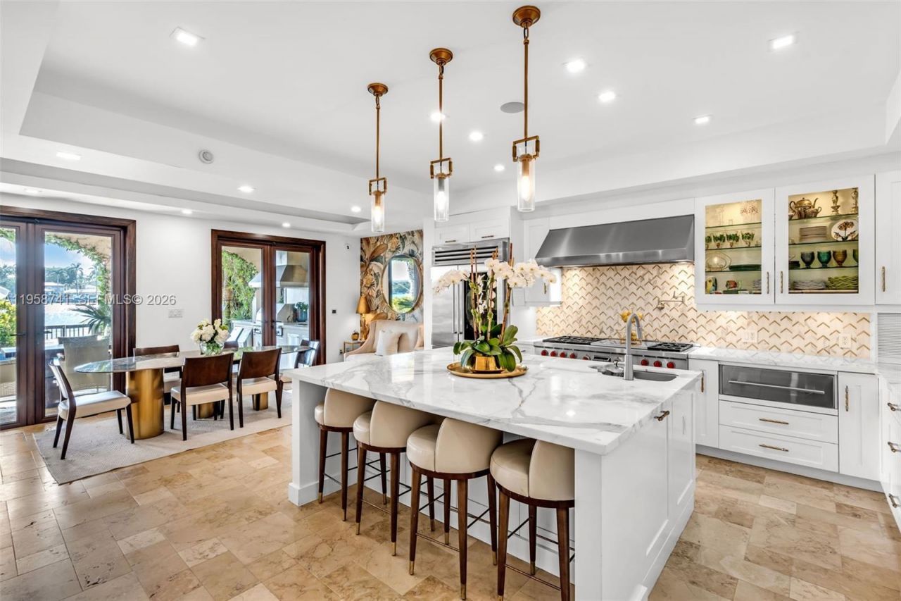 1398 Bay Dr , Miami Beach, FL 33141 Photo